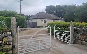 Cracatinni Mews